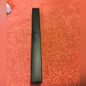 New Laritzy eyeliner in the shade empire